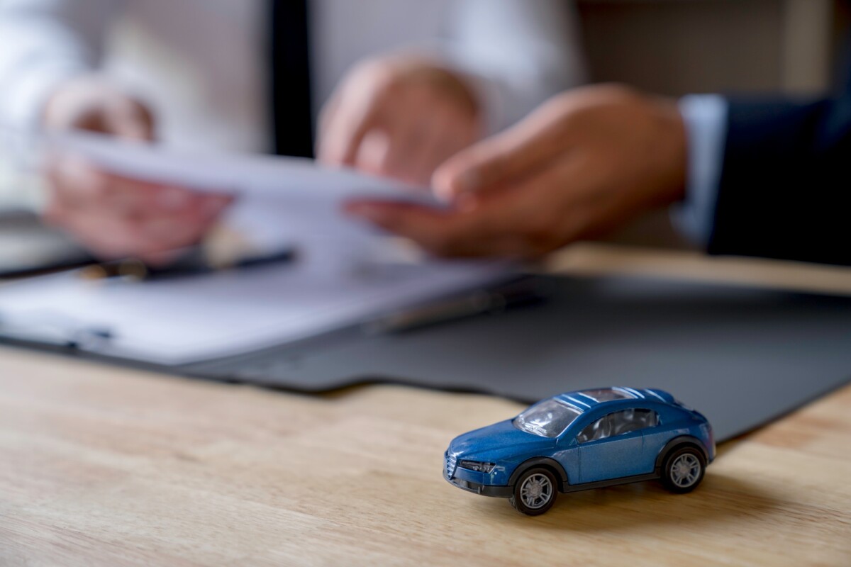 What is the disadvantage of 3rd party insurance?